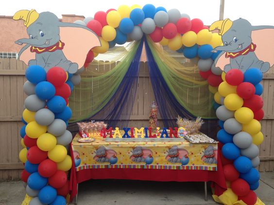 Dumbo party theme