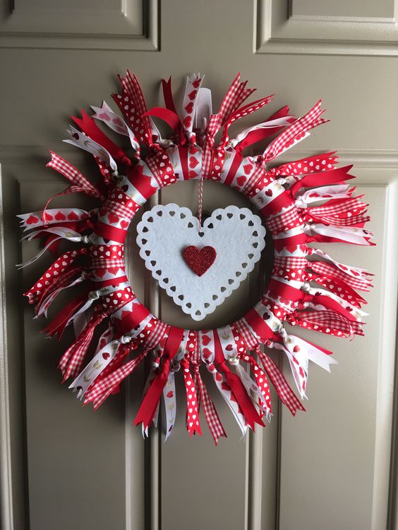 Valentines Day Wreath #valentines #dollarstore