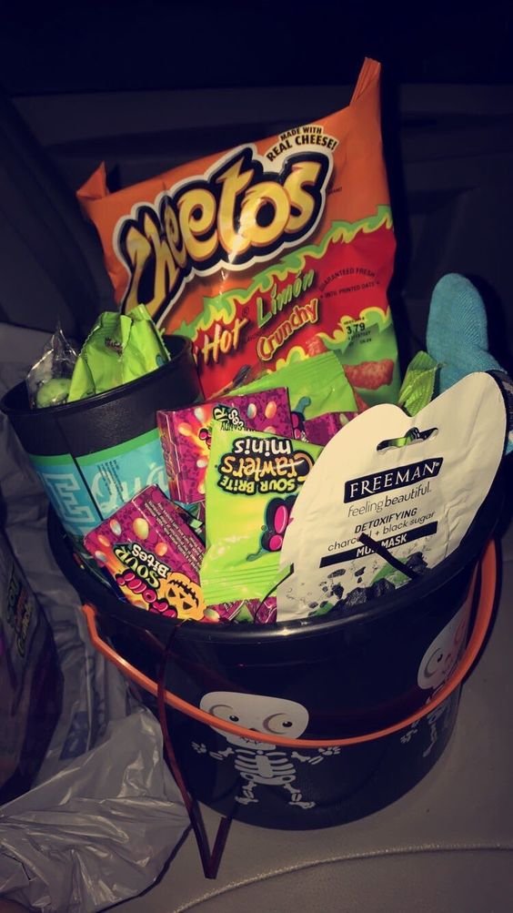 Halloween Gift Baskets for Boyfriend Castle Random