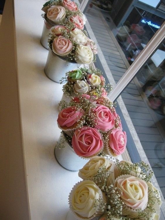 How to Make a Cupcake Bouquet