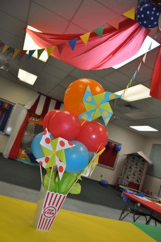 Circus Themed Kindergarten Graduation Party