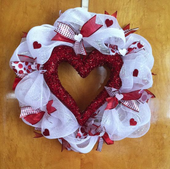 Valentine Deco Mesh wreath