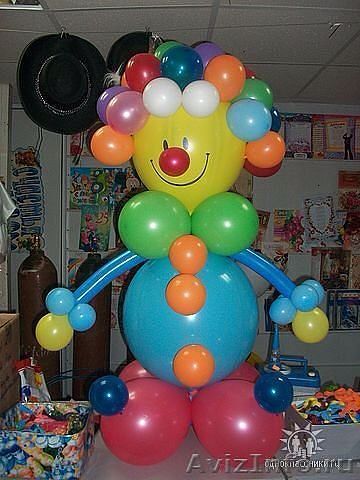 clown balloon column