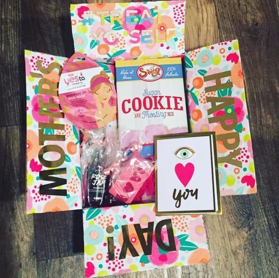 Mothers Day Care Package Ideas - Castle Random