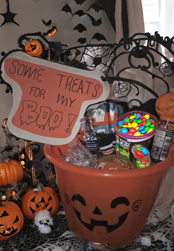 Halloween Gift Baskets for Boyfriend - Castle Random